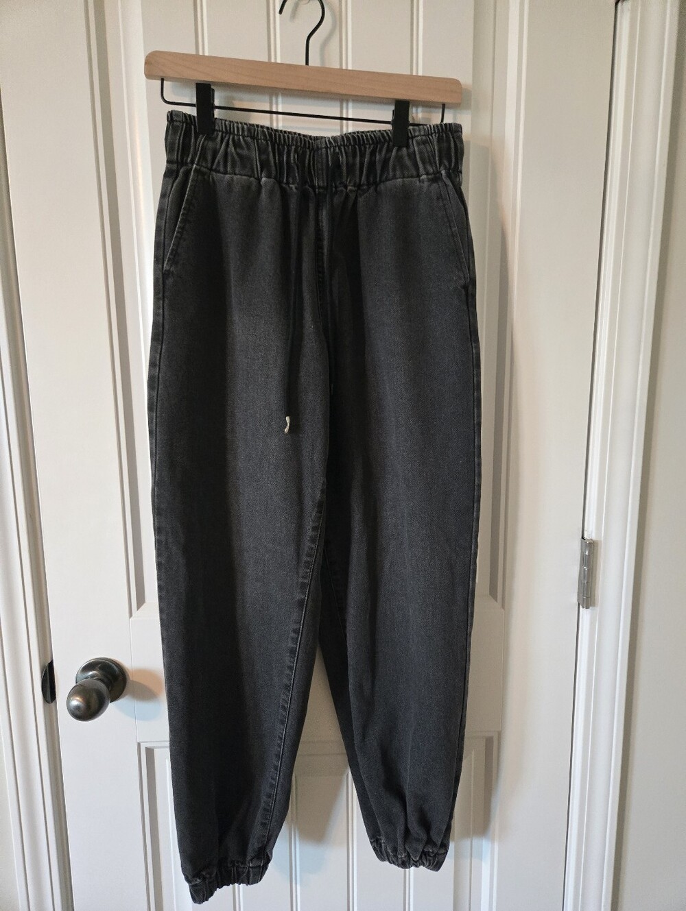 Forever 21 Charcoal Gray Elastic Waistband Denim Joggers
